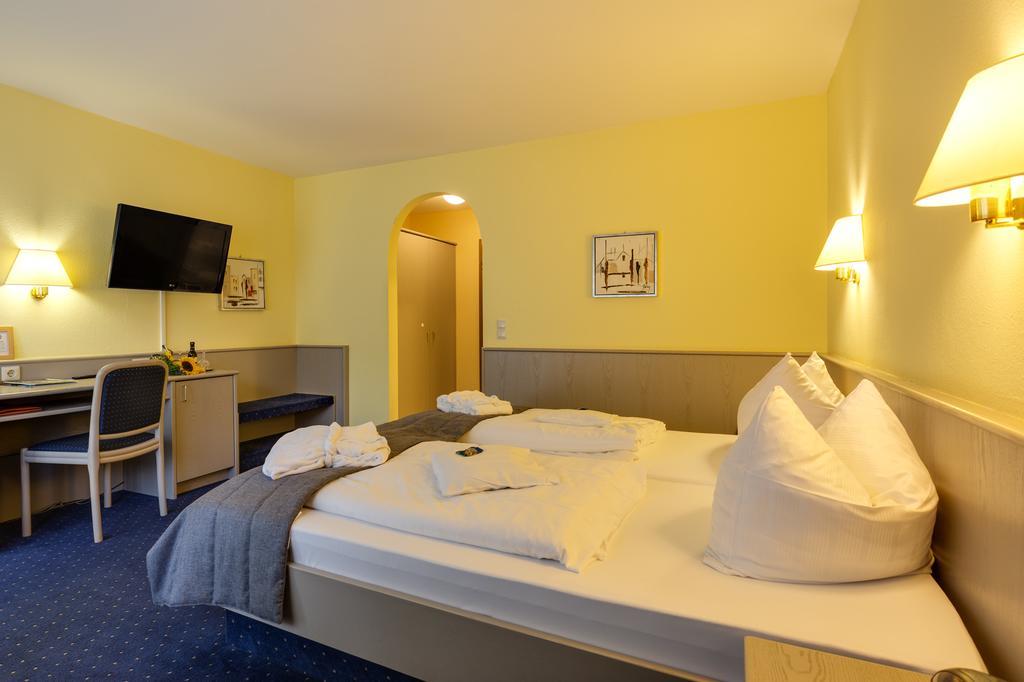 Hotel Die Kleine Blume Erfweiler Экстерьер фото