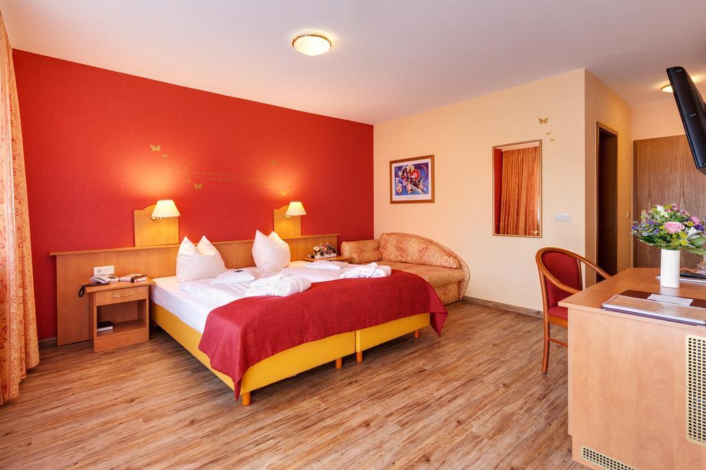 Hotel Die Kleine Blume Erfweiler Экстерьер фото