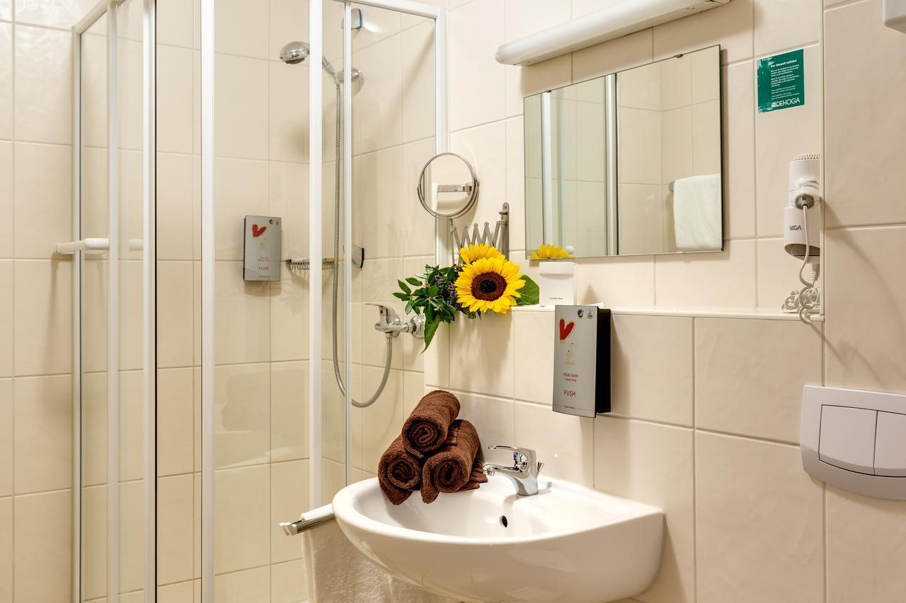 Hotel Die Kleine Blume Erfweiler Экстерьер фото